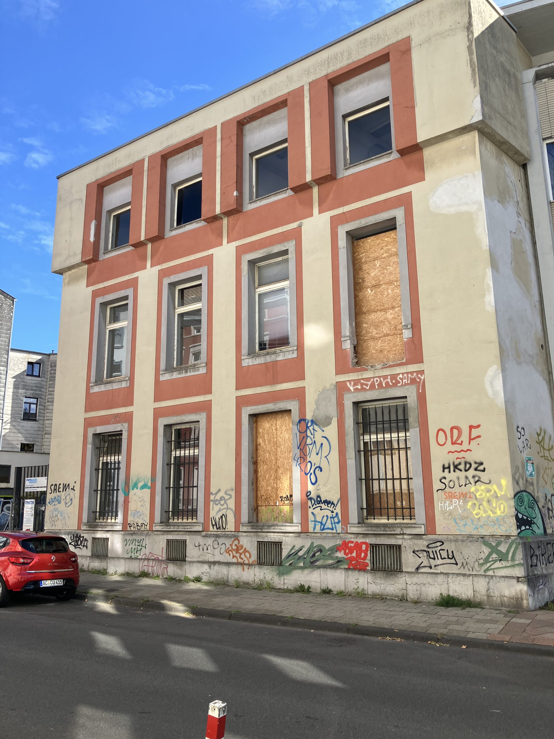 Interessenbekundungsverfahren - Ehemaliges Institut der Rheinisch-Westfälischen Technischen Hochschule in Aachen